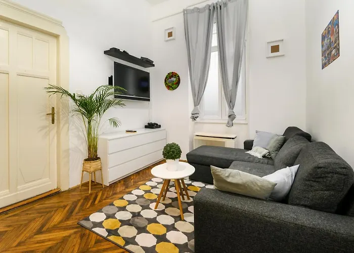 Two Separate Rooms Apartment In City Center, Party District