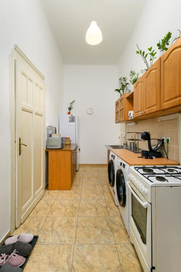 Two Separate In Center, Party District Apartment *