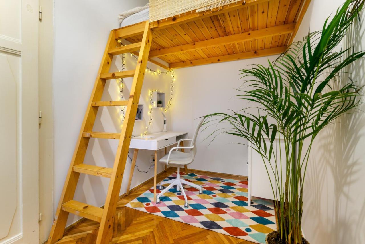 Two Separate In Center, Party District Apartment Budapest